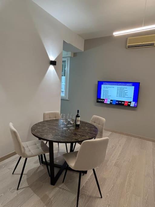 Casa Nicola- Apt In The Heart Of Appartamento *